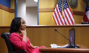 Trump Lawyers Seek Oral Arguments on Fulton County DAâs Disqualification Case