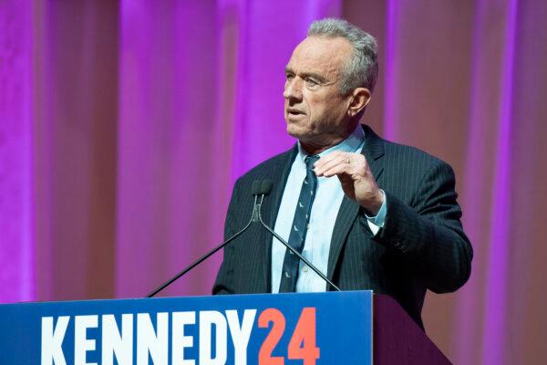 RFK Jr. Collects Enough Signatures to Create ‘We the People’ Party in Hawaii