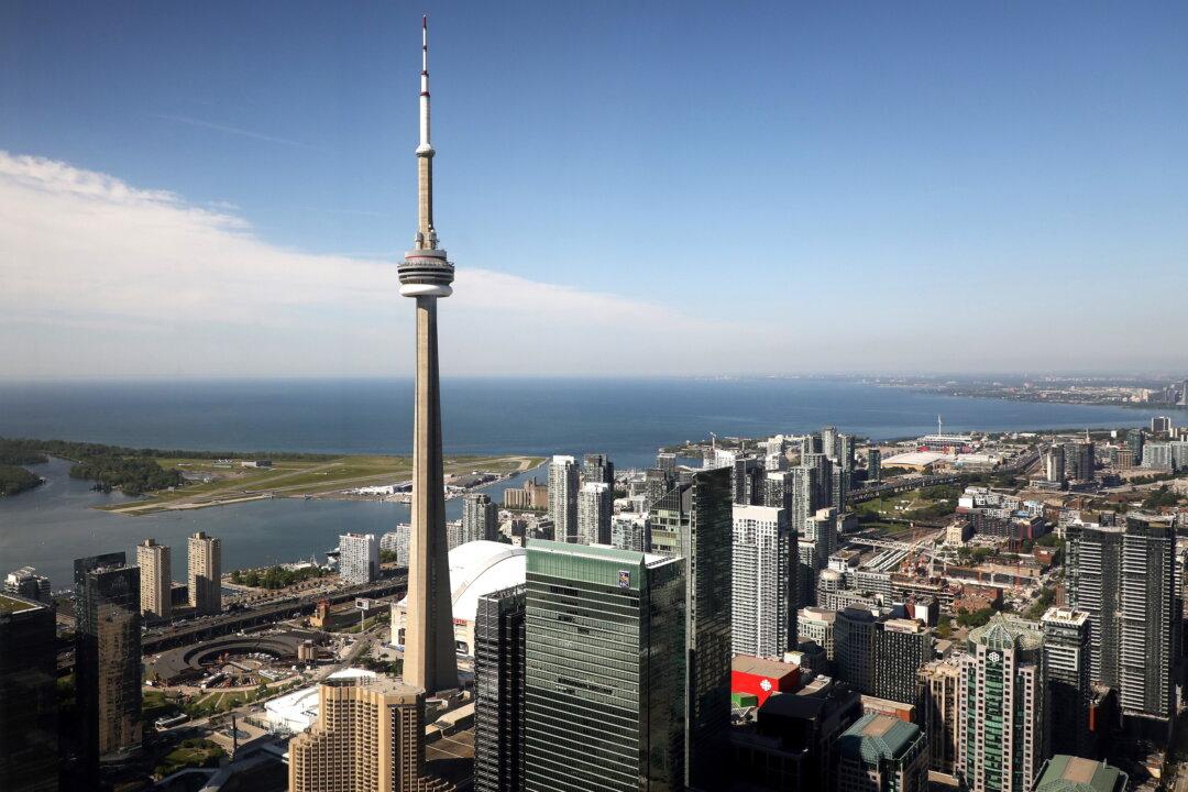 Toronto Has Lowest Median Income Among 15 Largest Canada, US Metro Areas