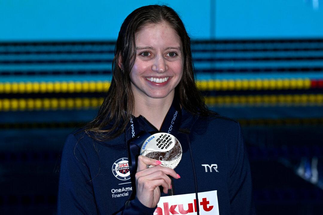 Kate Douglass Sets American Mark in 50-meter Freestyle