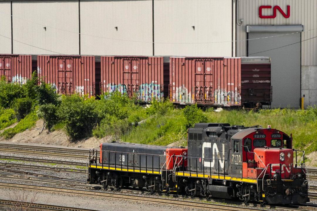 Railway Workers Warn ‘Work Stoppage Looms’ After CN, CPKC Seek Conciliation