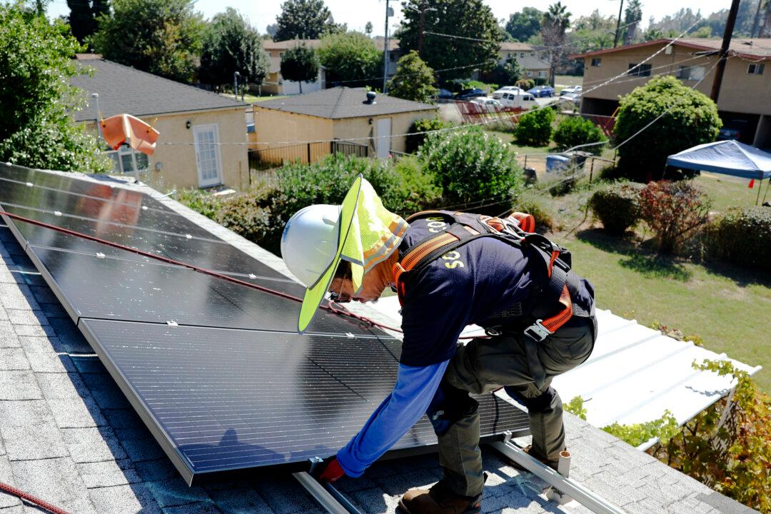 Solar Panel Waste Predicted to Hit 1 Million Tonnes by 2030: Australian Research