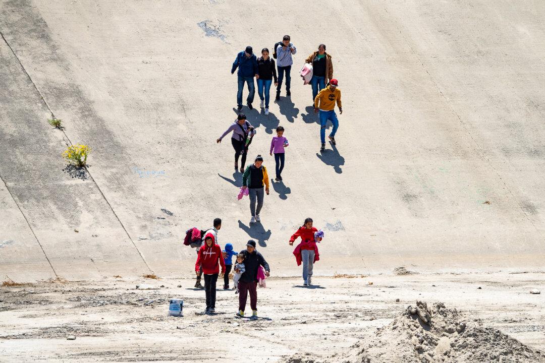 Funding Dries Up for NGO Assisting Illegal Immigrants in San Diego