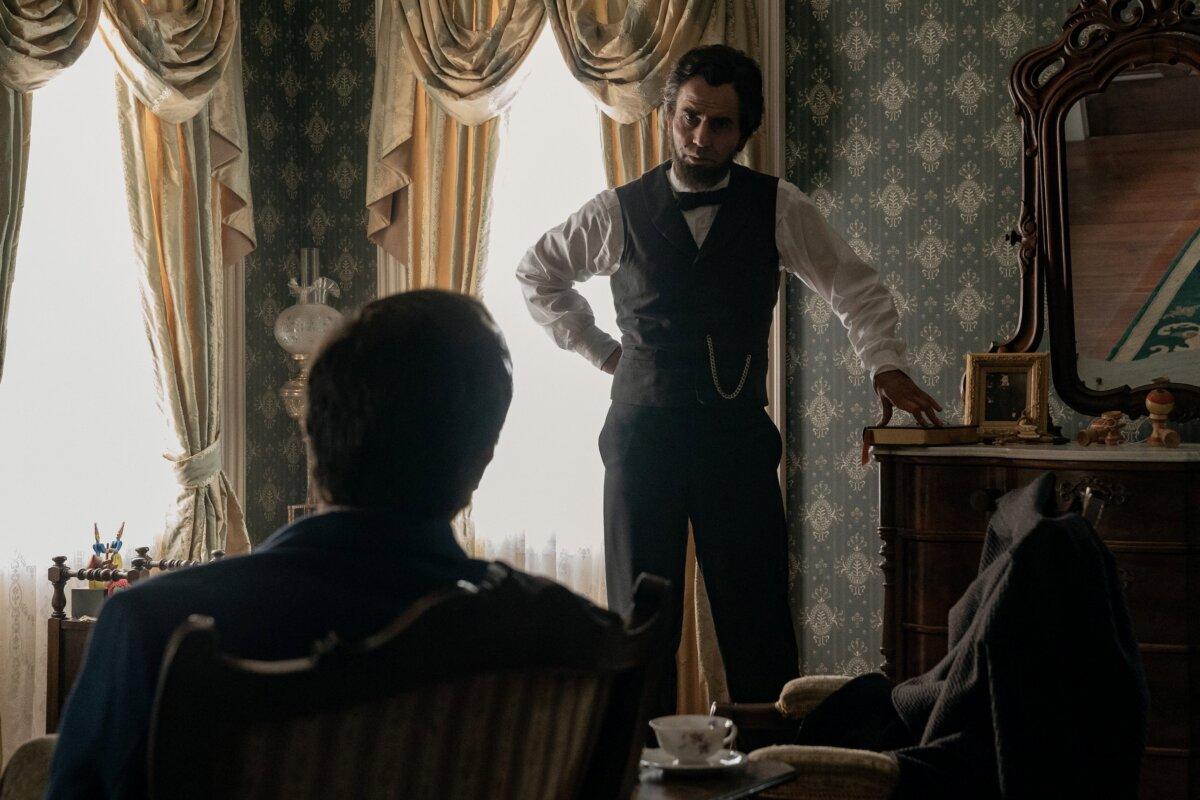 President Lincoln (Hamish Linklater) at the White House, in "Manhunt." (Apple TV+)