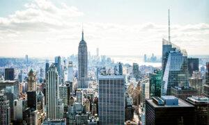 New York Governor Signs Squatter Law in Favor of Homeowners