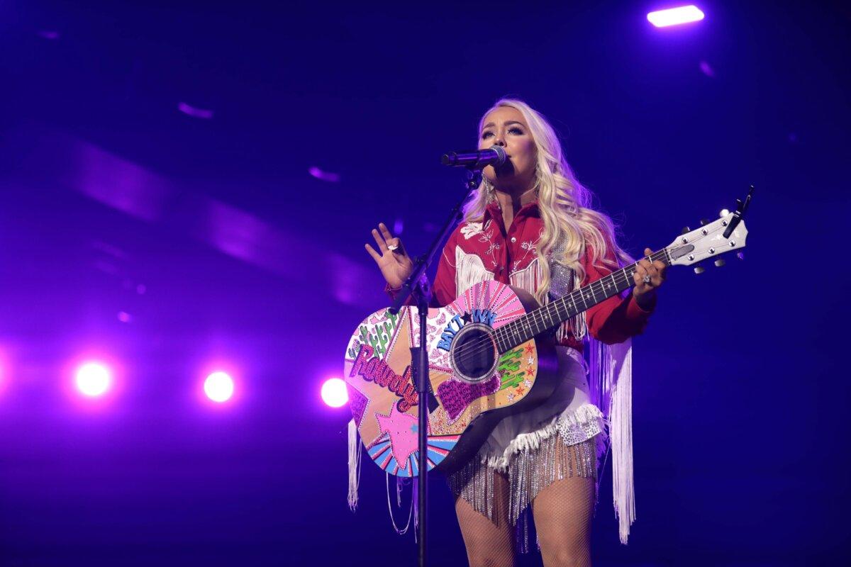 RaeLynn performs for the 2022 AmericaFest, at the Phoenix Convention Center, Arizona. (Courtesy of RaeLynn)