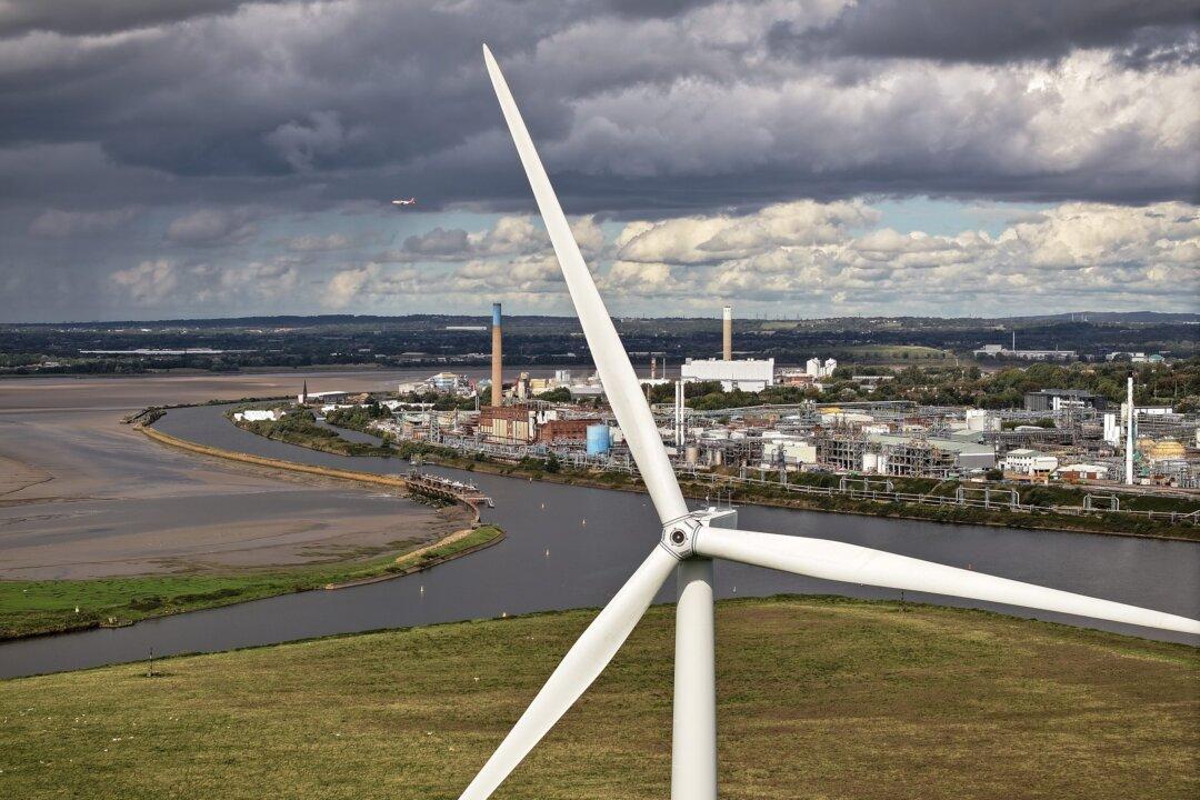 Net Zero Time Frame ‘Unrealistic’ and Green Investments Could Cost 5 Percent of GDP: Report