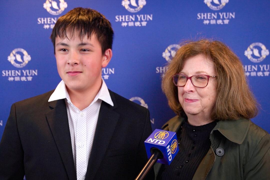 Shen Yun Is a Great Experience to Share With Family