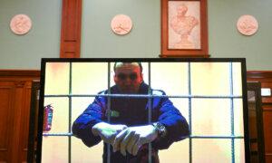 Beijing Sides With Moscow Over Navalny’s Sudden Death