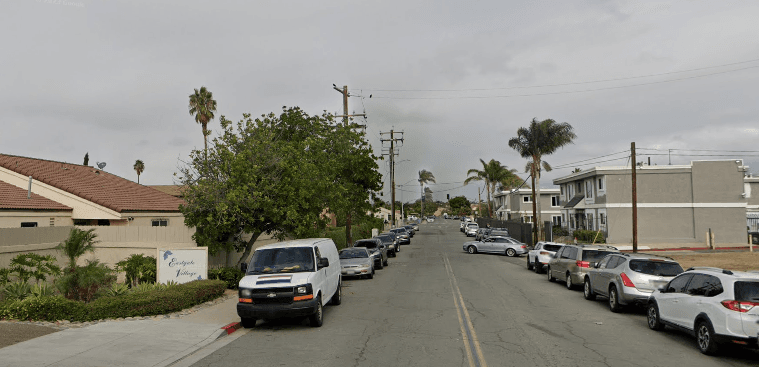 Man Stabbed 5 Times in the Back in San Diego; Attackers Flee