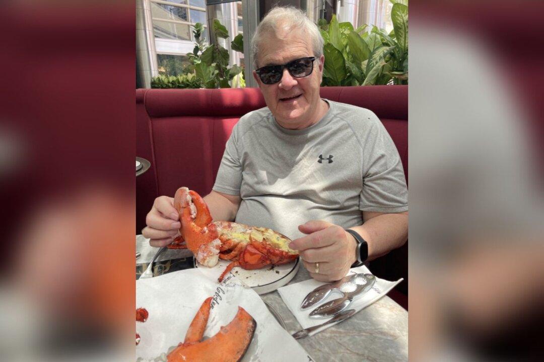 Claws Come out for Federal Minister Who Shared Picture of Lobster Lunch in Asia