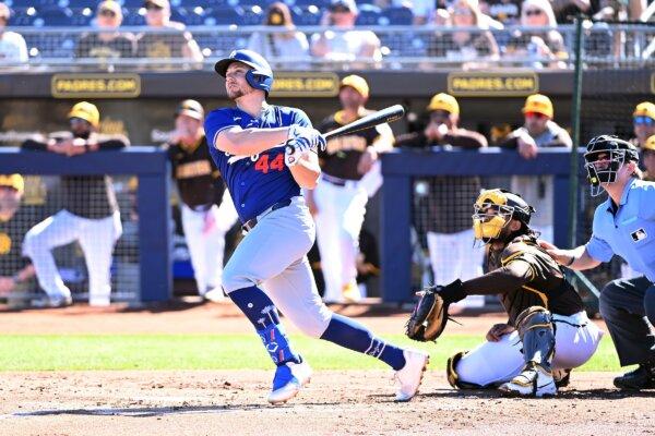 Dodgers Open Spring Training With 14–1 Rout of Padres