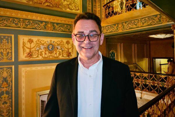 Rudi Mulder enjoyed Shen Yun at the Detroit Opera House on Feb. 24, 2024. (Charlie Lu/The Epoch Times)