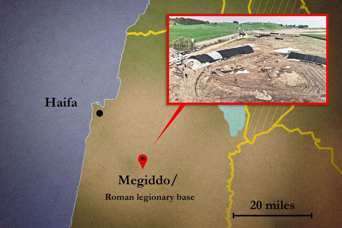 A map of northern Israel, showing the Roman legionary base near the ancient city ruins of Megiddo, near Haifa. (Courtesy of Emil Aladjem, Israel Antiquities Authority; Arigato/Shutterstock and Screenshot/<a href="https://www.google.com/maps/place/Canaanite+Fortifications+of+Megiddo/@32.5936733,35.3235795,10z/data=!4m22!1m15!4m14!1m6!1m2!1s0x151dab1a0d15335f:0xf3b1403859c46911!2sAncient+Megiddo+Intersection,+Israel!2m2!1d35.186123!2d32.588425!1m6!1m2!1s0x151dba4c750de845:0xc35d23982a81529a!2sHaifa,+Israel!2m2!1d34.989571!2d32.7940463!3m5!1s0x151dab3c2a009d37:0x64e9d442cda7e26!8m2!3d32.5849663!4d35.1843984!16s%2Fg%2F11r5wqhjkj?entry=ttu">Google map</a>)