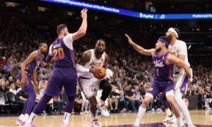 Hot-Shooting Suns Fight Off Lakers