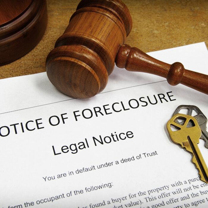 Facts About Credit Scores and Foreclosures