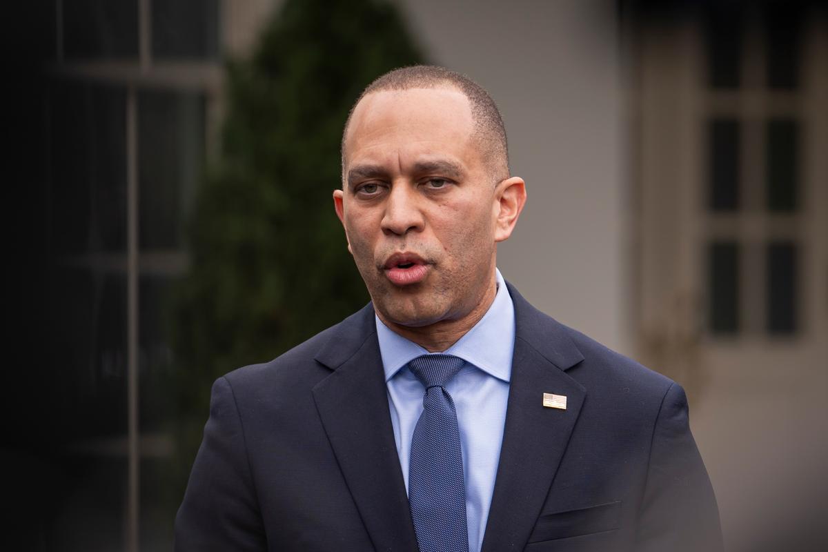 Jeffries Suggests Democrats Could Save Johnson’s Speakership