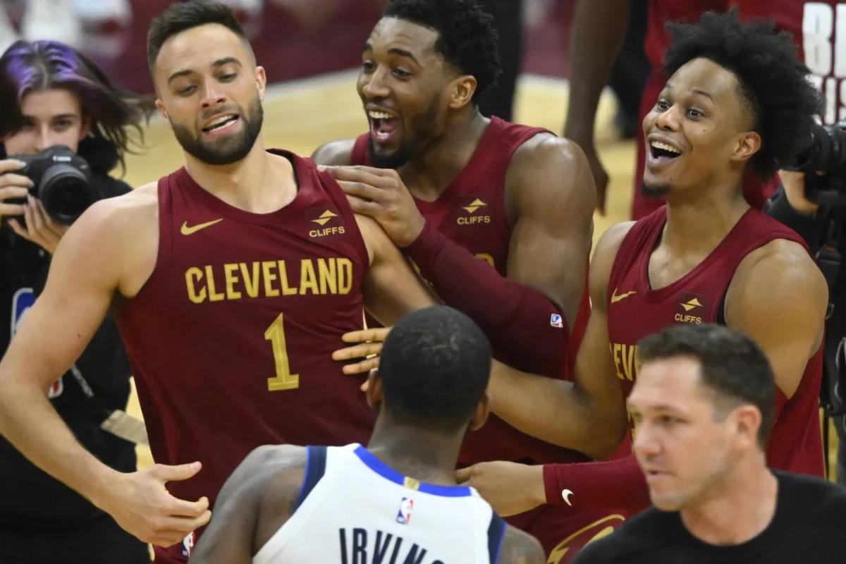 NBA Roundup: Cavs’ Max Strus Hits Half-Court Winner at Buzzer