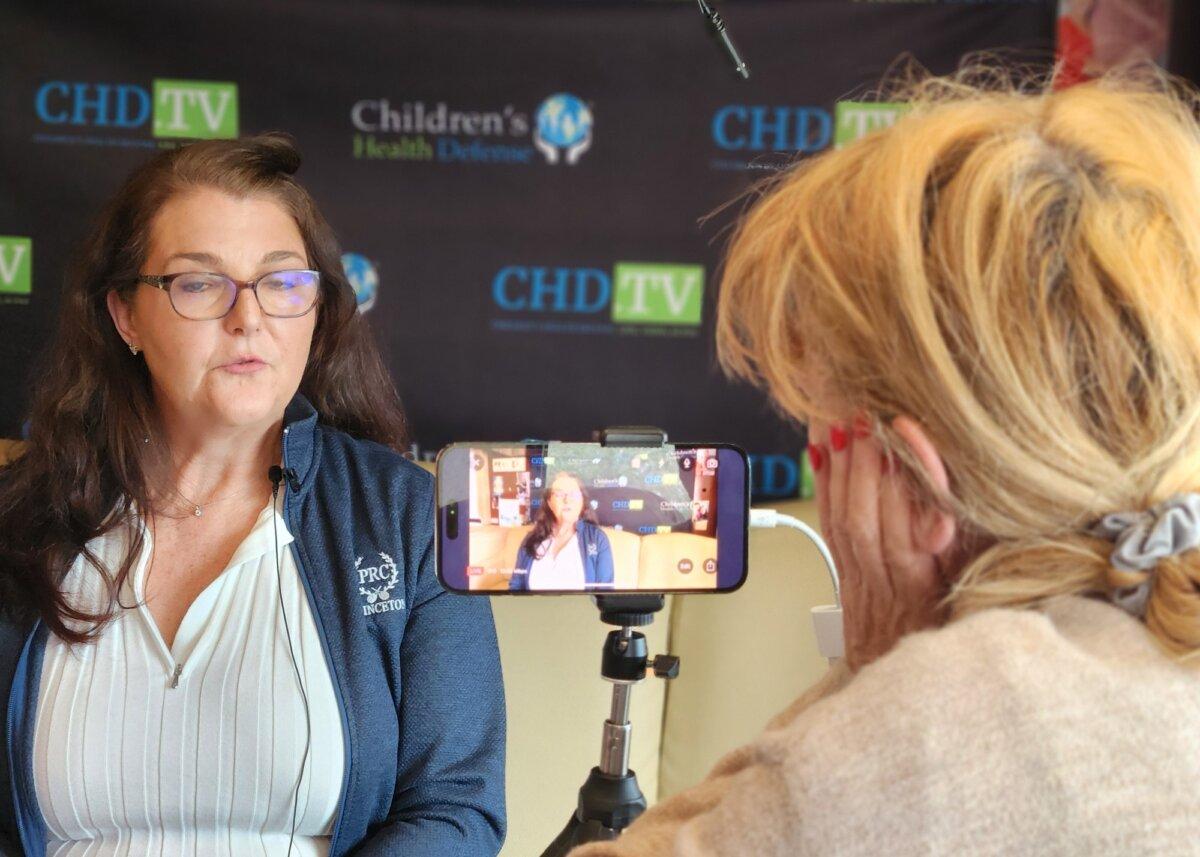 Kate, originally from New Jersey, tells her story of injury by hospital medical protocols during an interview with Children's Health Defense television programmer Polly Tommey in Tucson, Ariz., on Feb. 26, 2024. (Allan Stein/The Epoch Times)