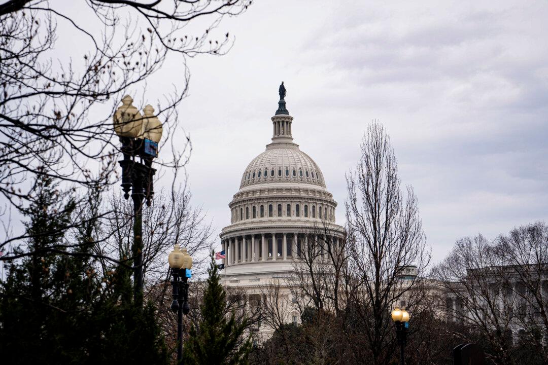 Congressional Leaders Strike Deal to Avert Shutdown