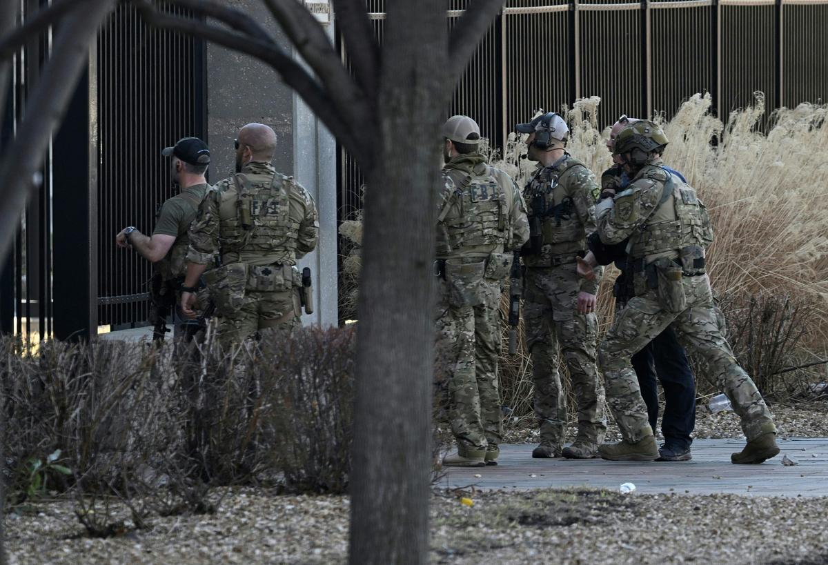 2 Officers Shot and Wounded in Independence, Missouri, Police Say