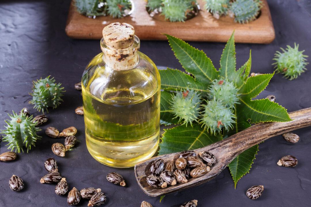 Exploring Castor Oil’s Health and Beauty Benefits