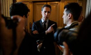 Hawley ‘Very Direct’ With McConnell on Failure to Back Bill for Compensating Radiation Victims