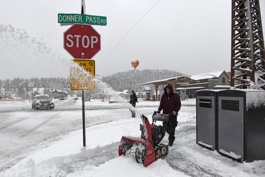 Stretch of I-80 Shut Down as Monster Blizzard Dumps Snow on Mountains in California and Nevada