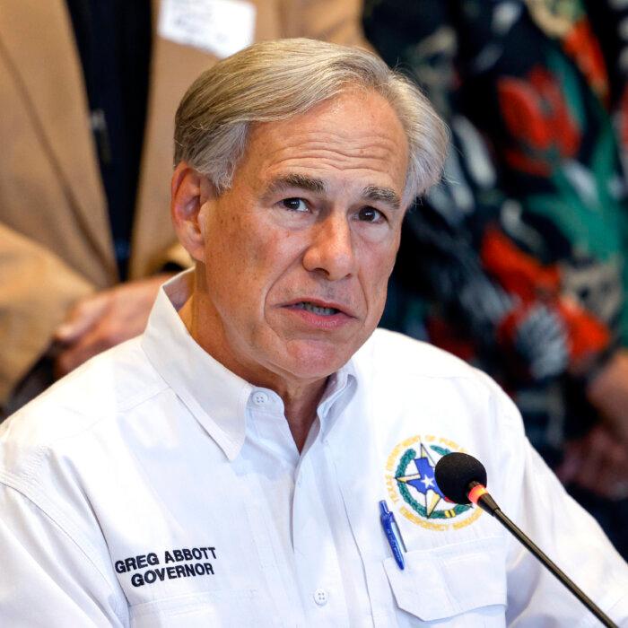 Gov. Abbott Says Texas Wildfires May Have Destroyed up to 500 Structures