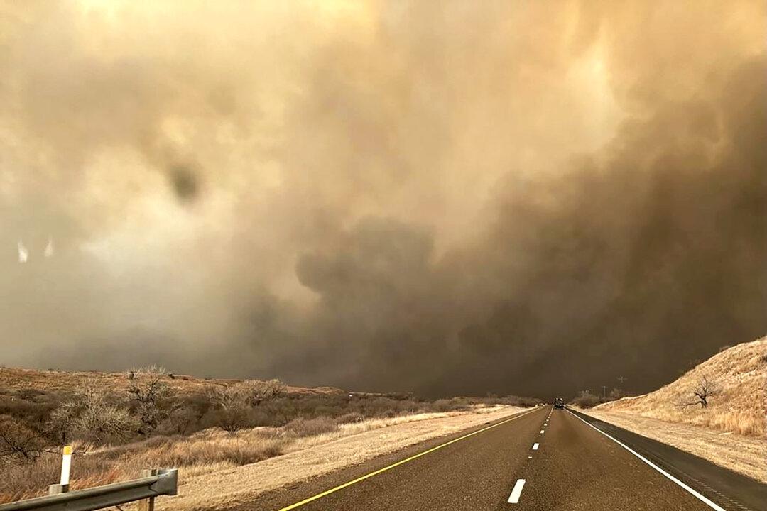 Firefighters Keep Up Battle to Stamp out Largest Wildfire in Texas History