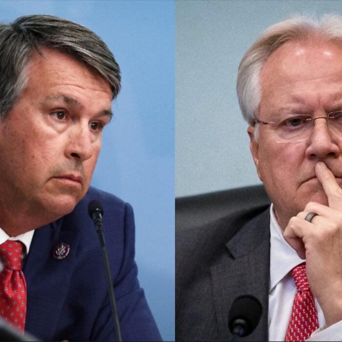 GOP Reps. Jerry Carl, Barry Moore Face Off in Alabama Primary on Super Tuesday