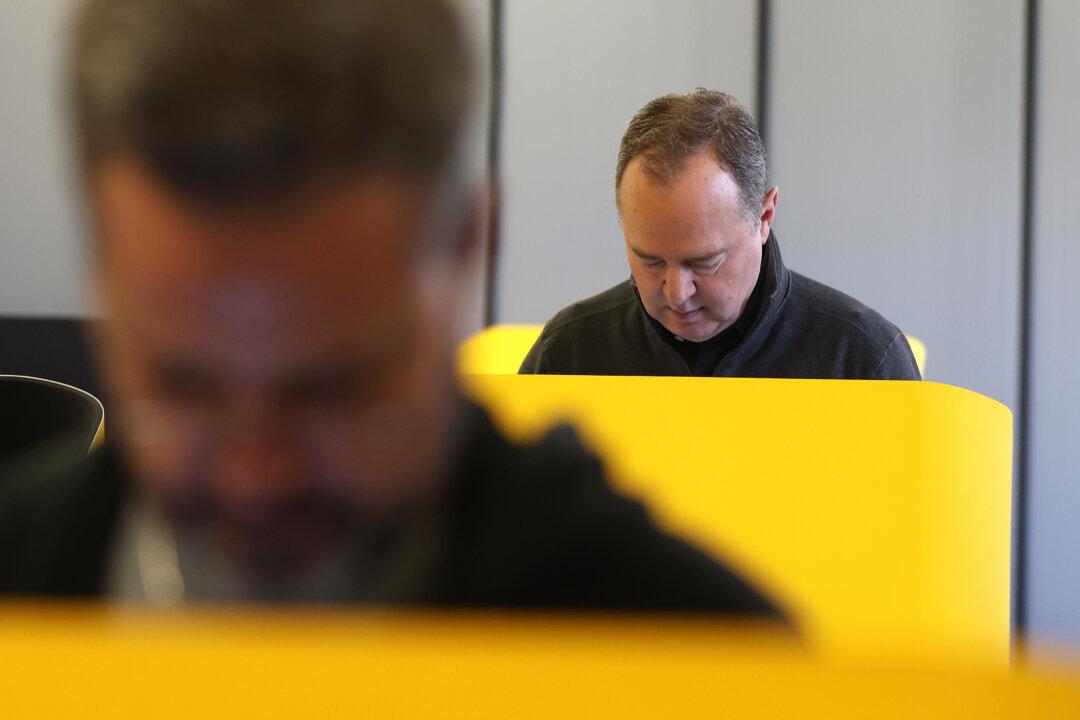 Republicans Fight Off Attacks in Key California Districts, Secure Spot in November’s Senate Race