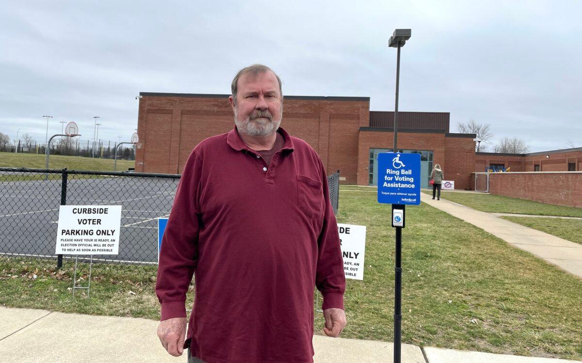 Rex Shipley at a 2024 presidential primary polling station at Lovettsville Elementary School in Lovettsville, Va., on March 5, 2024. (Terri Wu/The Epoch Times)
