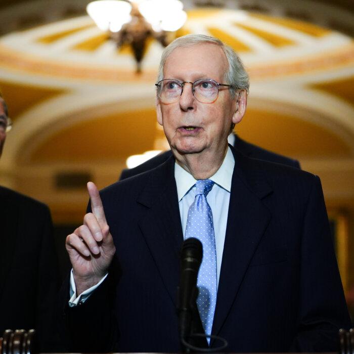 Mitch McConnell Endorses Trump for President in 2024
