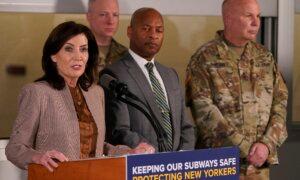 New York Gov. Hochul to Deploy National Guard to NYC Subway Stations