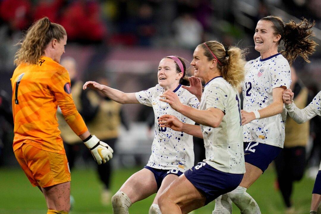 Alyssa Naeher’s 3 Saves in Penalty Shootout Over Canada Leads US Into the Gold Cup Final