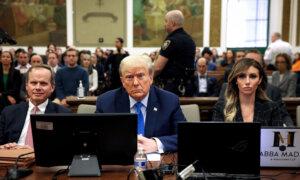 Trump Attorneys Ask Judge to Vacate Order Blocking New Motions