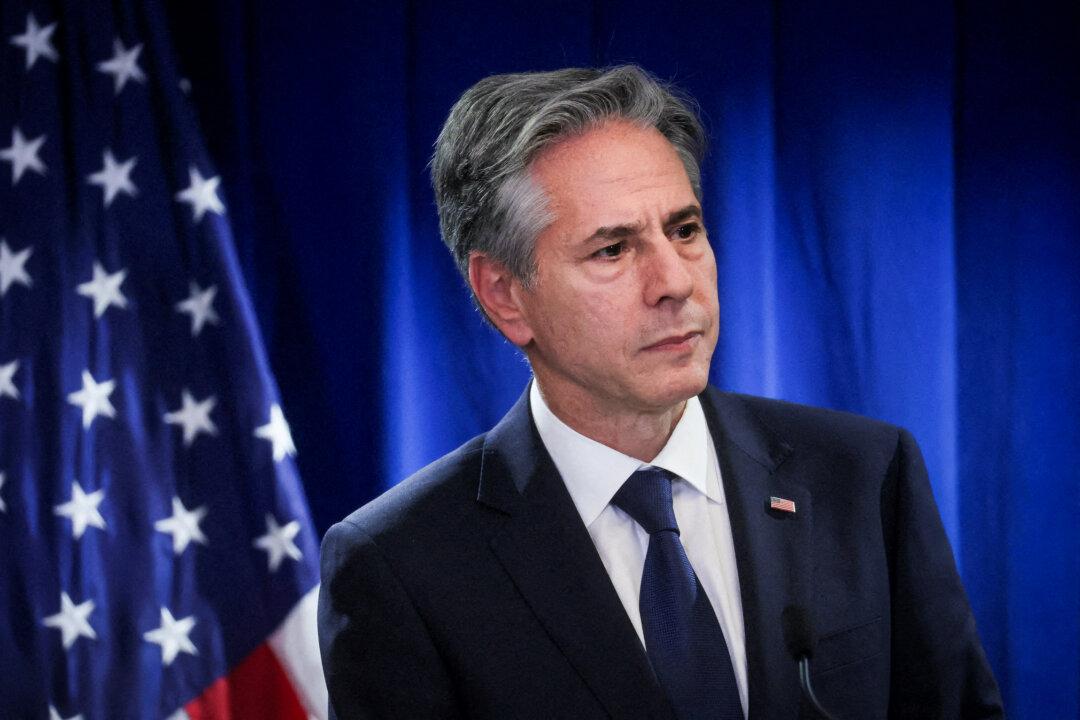 US Lawmakers Ask Blinken to Issue ‘Do Not Travel’ Notice for Xinjiang