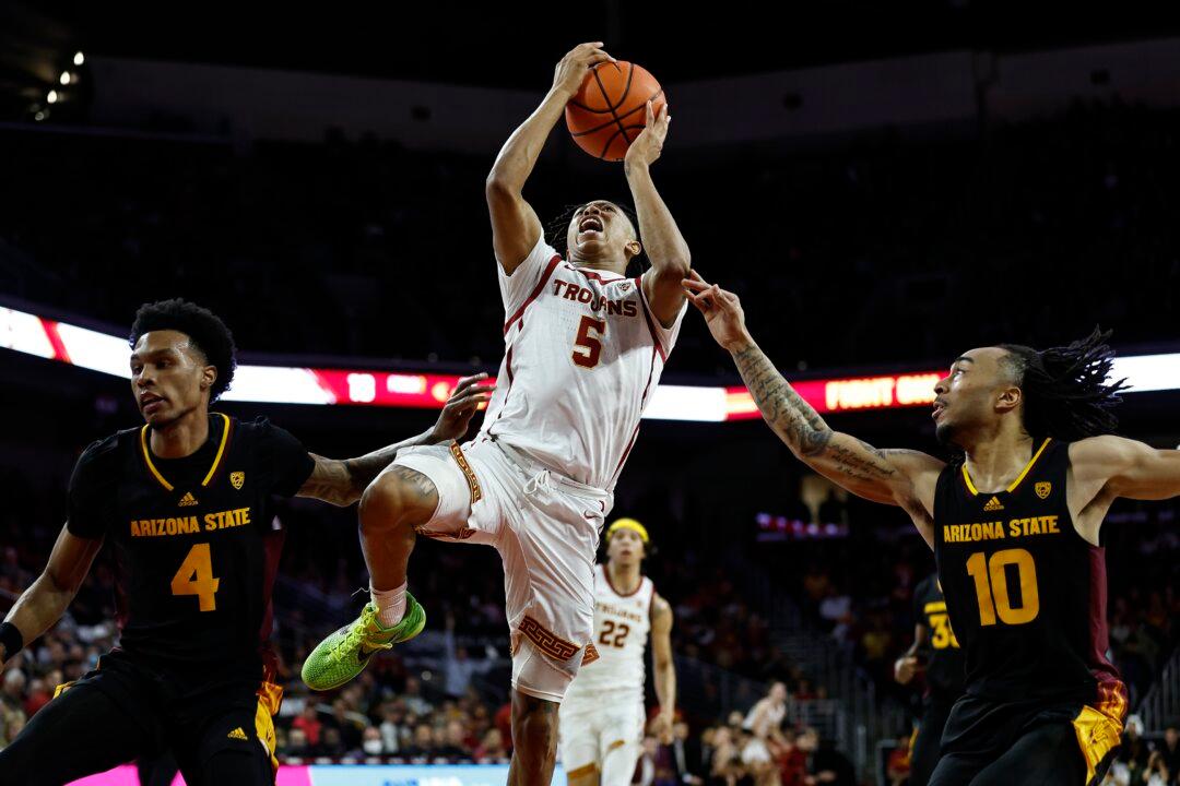 Boogie Ellis Helps USC Pull Away From Arizona State