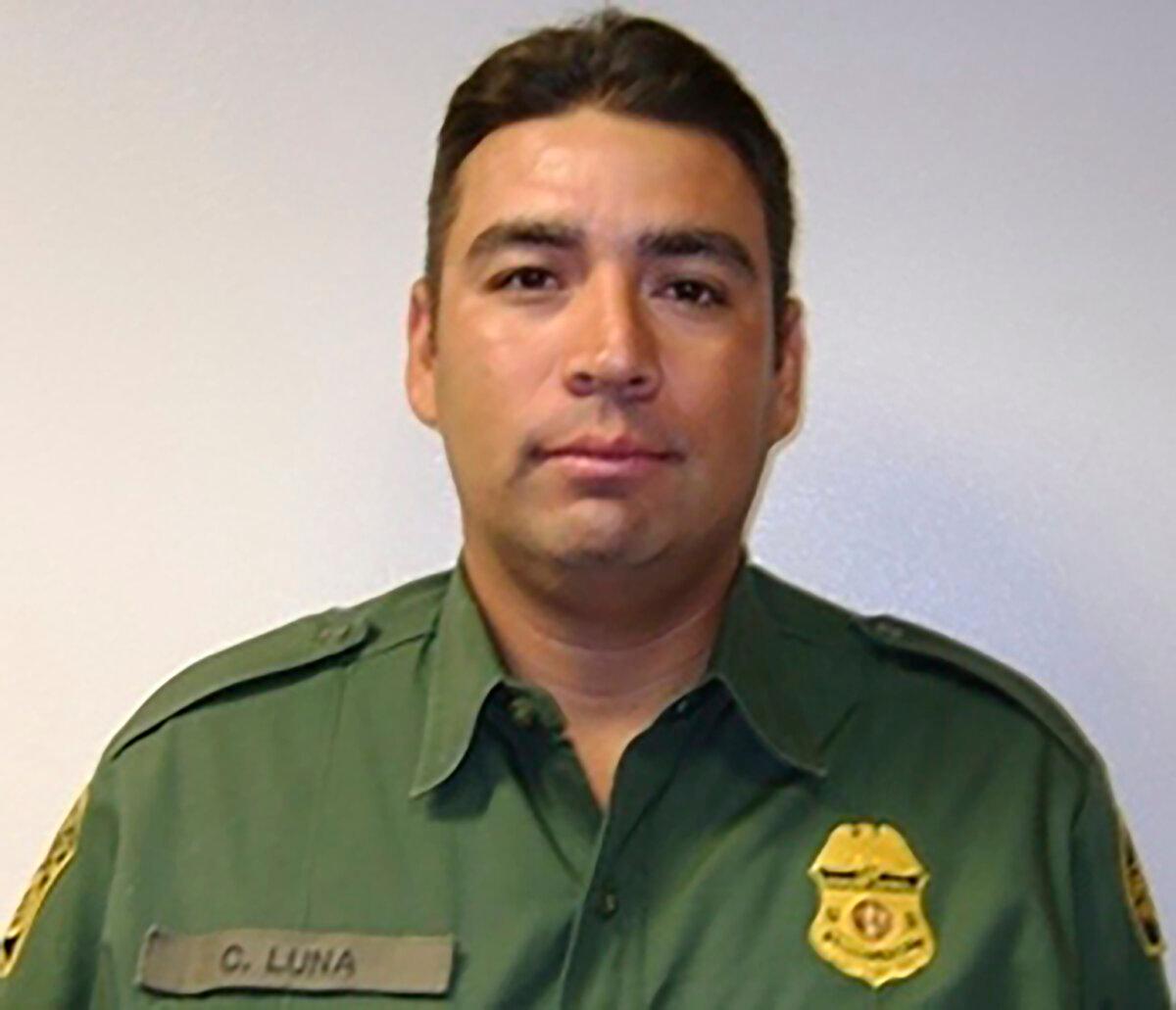 Border Patrol Agent Chris Luna. (U.S. Customs and Border Protection via AP)