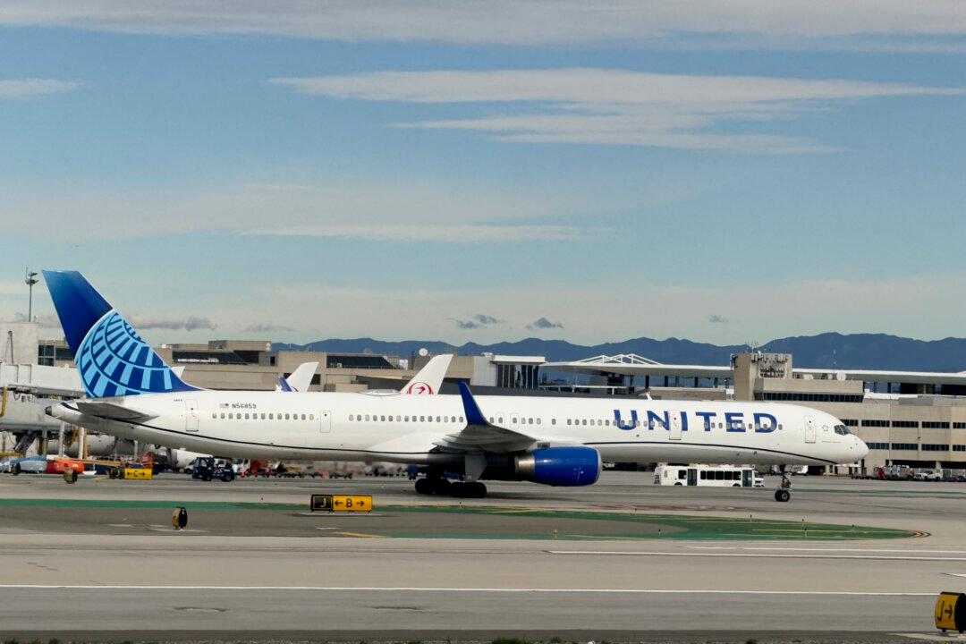 United Airlines Planes Forced to Land Following Safety Issues
