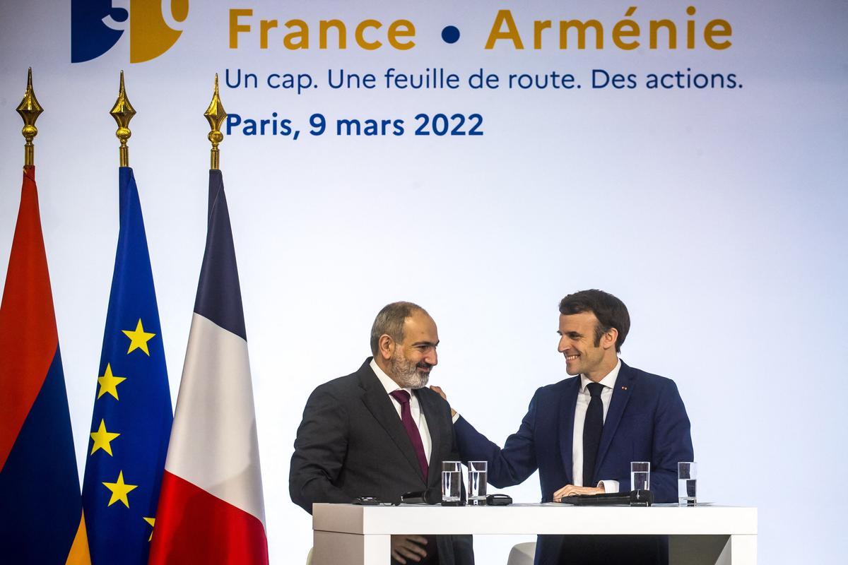 French Weapons Sales to Armenia Spark Criticism From Baku, Moscow