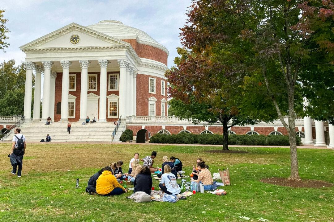 Virginia Becomes Second State to Ban Legacy Admissions