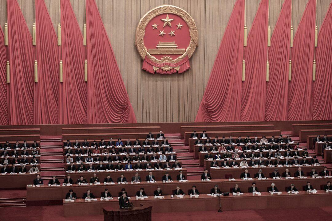 CCP’s Top Political Meetings Characterized by Questionable Economic Numbers, Consolidation of Power