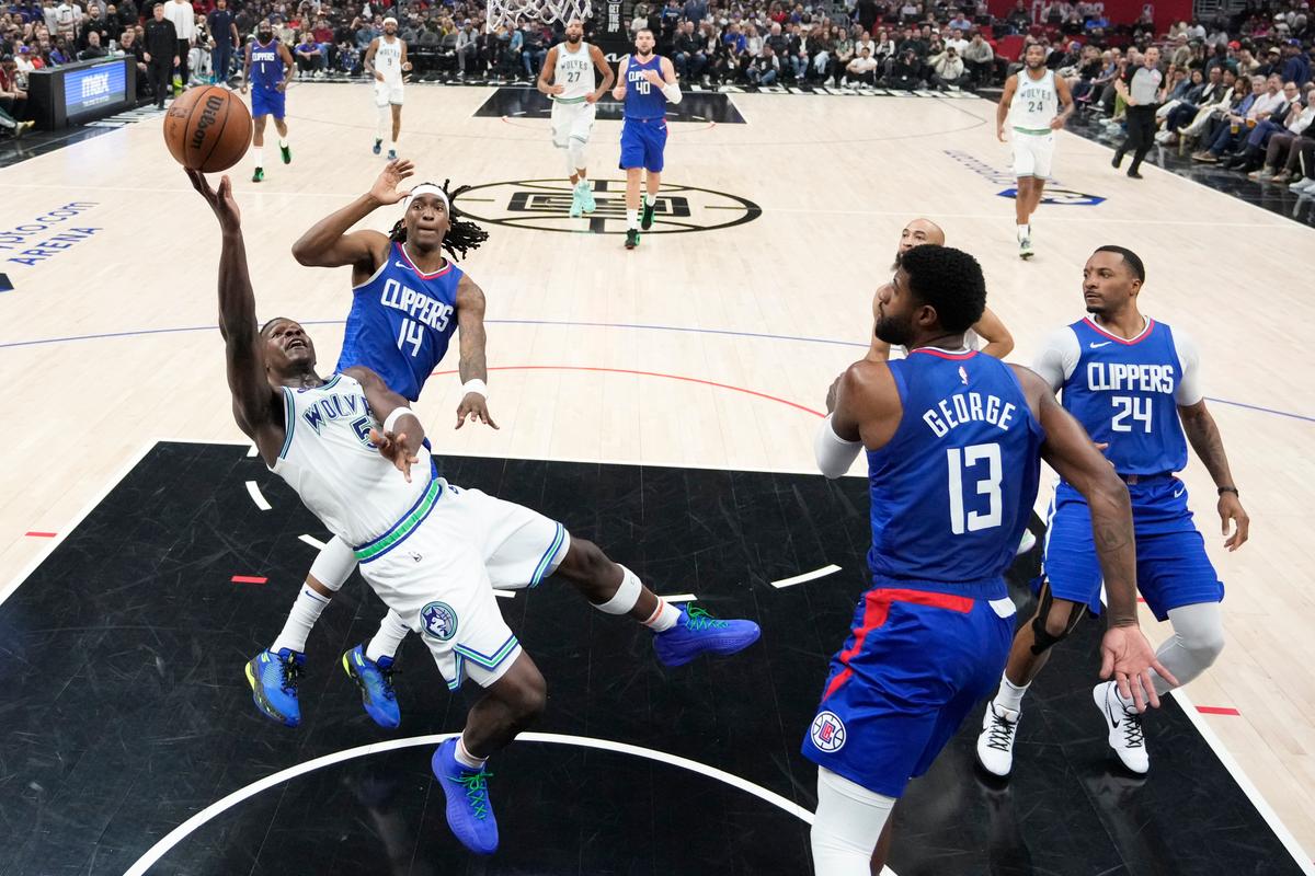 Anthony Edwards Leads Big Comeback, Kawhi Leonard Injured in Timberwolves’ 118–100 Win Over Clippers