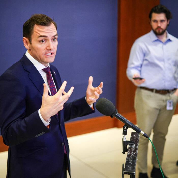 Bipartisan Lawmakers Urge Passage of TikTok Bill Ahead of Floor Vote