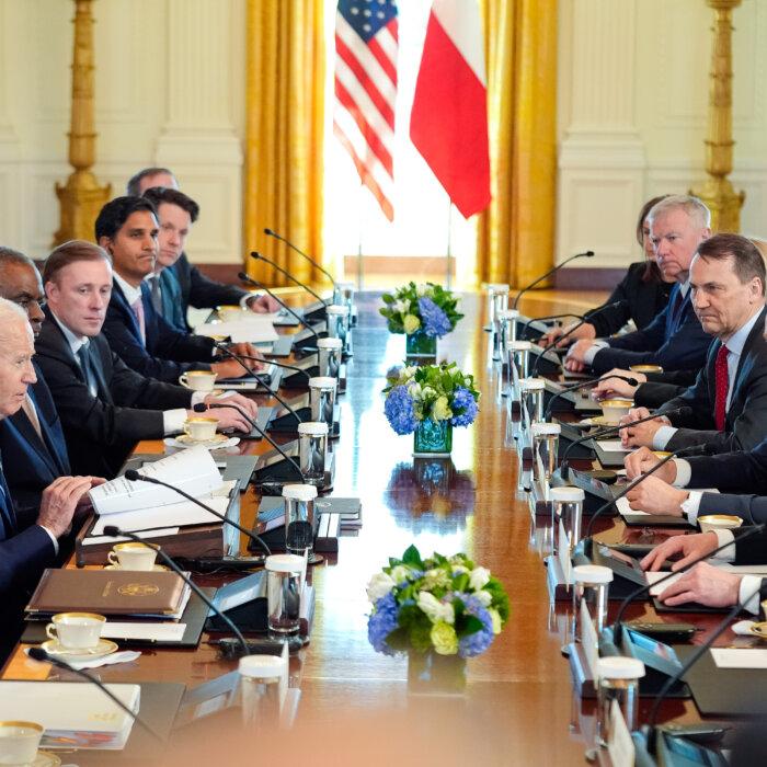 Polish Leaders Call for Increased NATO Spending, More US Aid to Ukraine During Biden Meeting