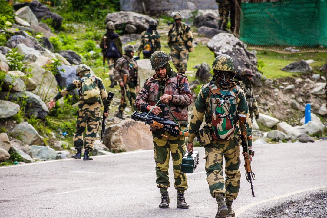 Indian, Chinese Officials Agree to Redouble Disengagement Effort Along Disputed Border