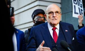 Trump Advisers Meadows, Giuliani Among 18 Indicted in Arizona Election Case