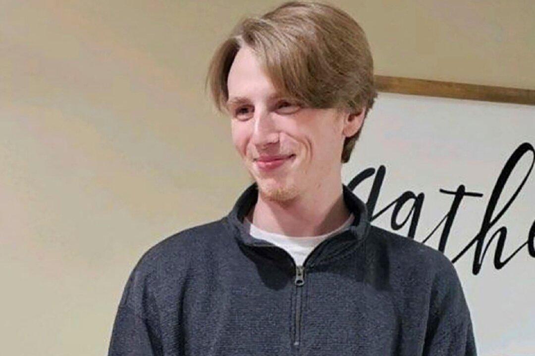 Parents of Missing Missouri College Student in Nashville Pleading for Answers as Cajun Navy Steps In
